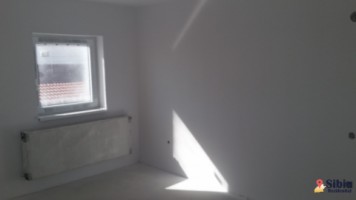 apartament-nou-cu-3-camere-2-bai-balcon-terasa-si-debara-de-vanzare-in-zona-calea-cisnadiei-3